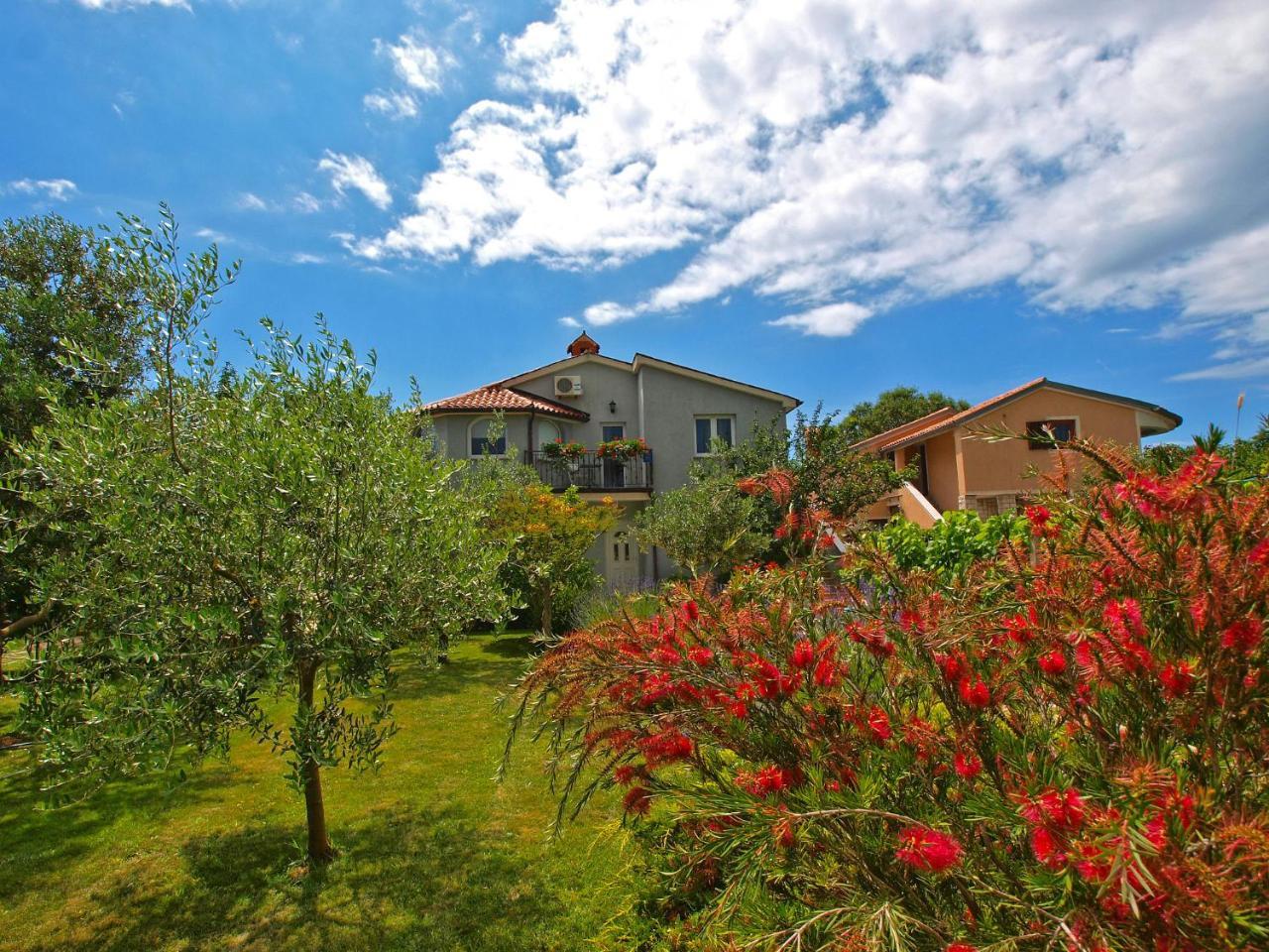 Apartments Fazanka 1002 Фажана Екстер'єр фото
